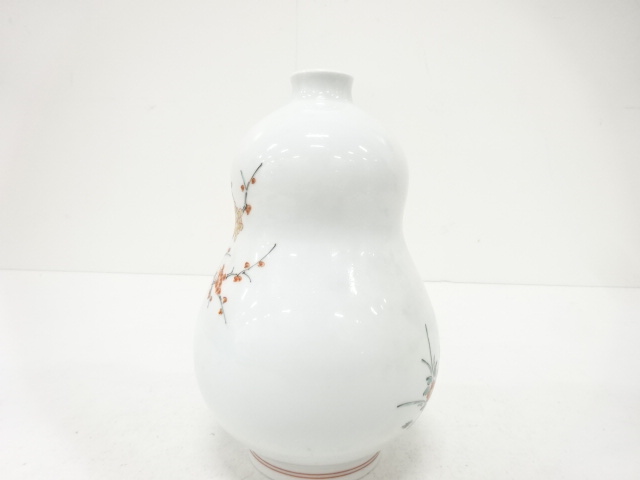  酒井田柿右衛門造　錦　梅鳥文　花生